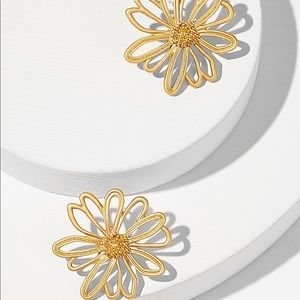 SOLD EARRINGS/NECKLACE BUNDLE